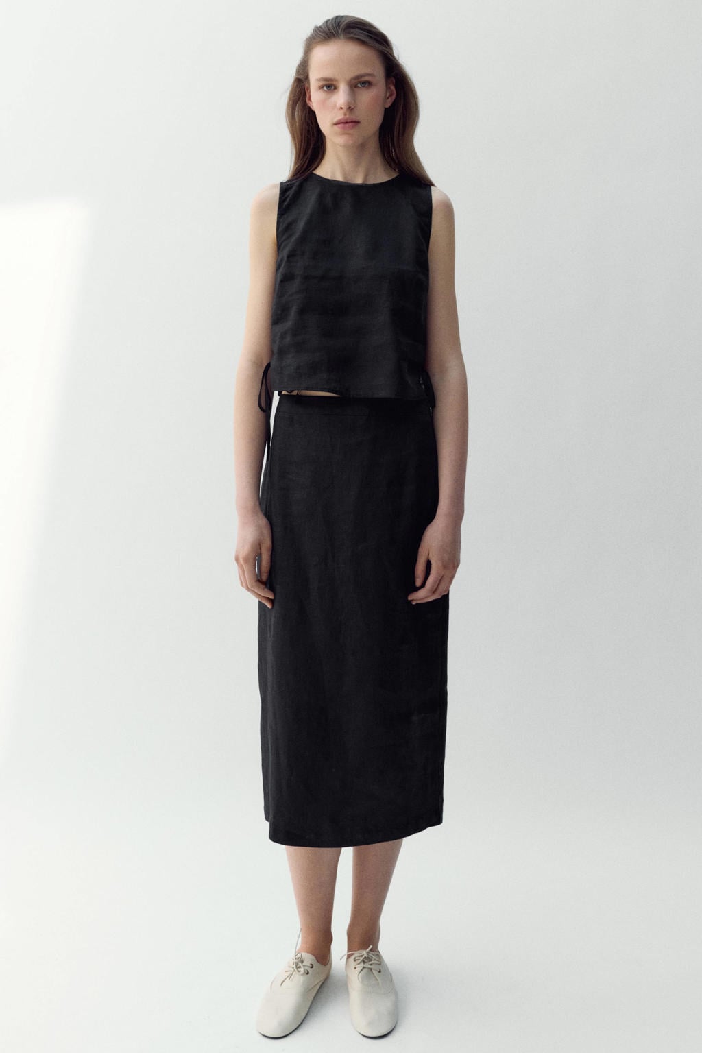 Zwarte dames Mango cropped top van linnen met effen, ronde hals en strikje
