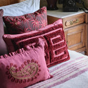 thumbnail: Palais sierkussen Laura Chocolate & Coral (50x50x10 cm)