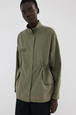 tussenjas kaki