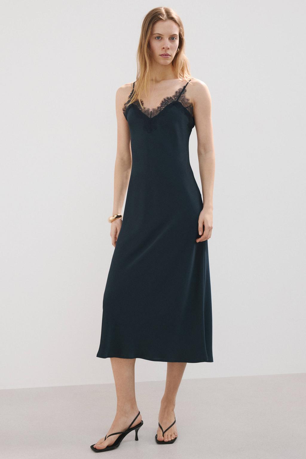Marineblauw dames Mango satijnen jurk blauw van polyester met effen, V-hals en kant