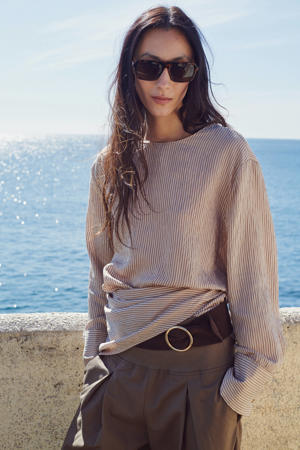 top met krijtstreep beige