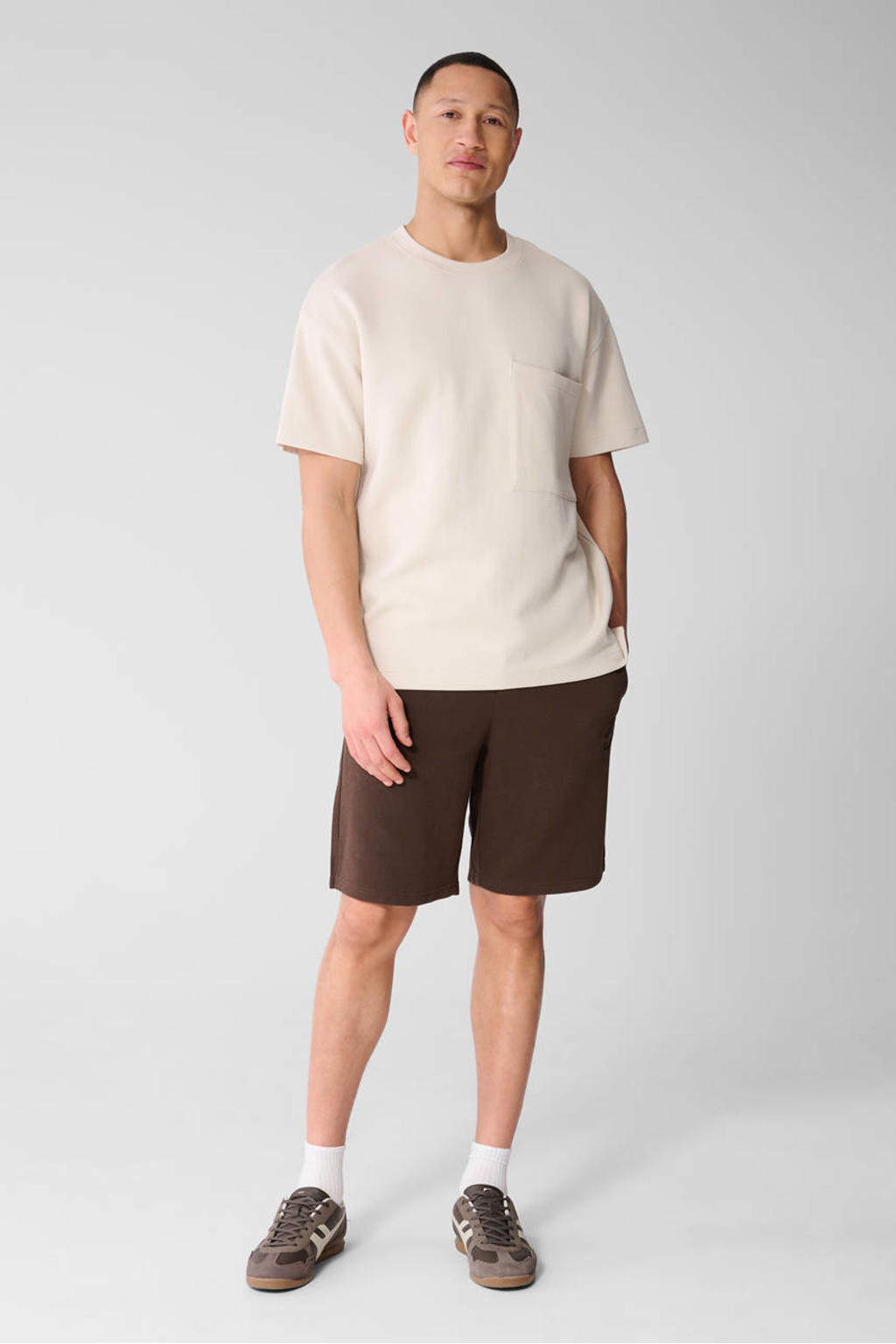 Shoeby Studio relaxed regular waist sweatshort donkerbruin