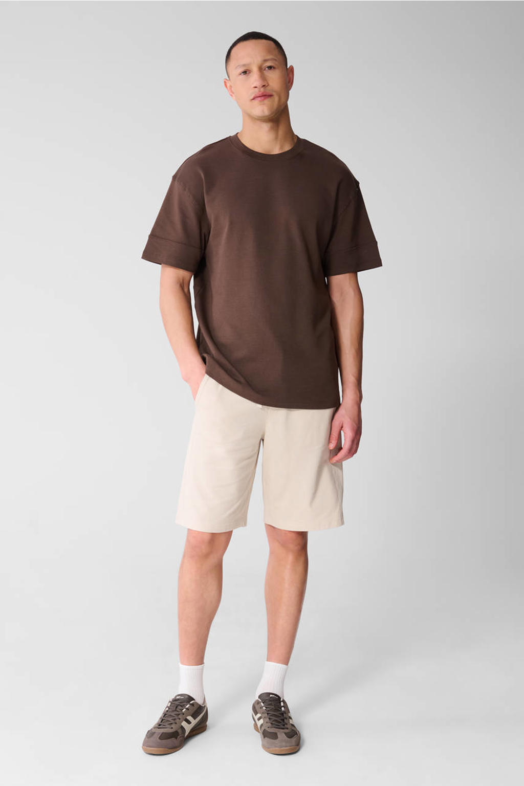 Donkerblauwe heren Shoeby Studio relaxed T-shirt van katoen met effen, korte mouwen en ronde hals
