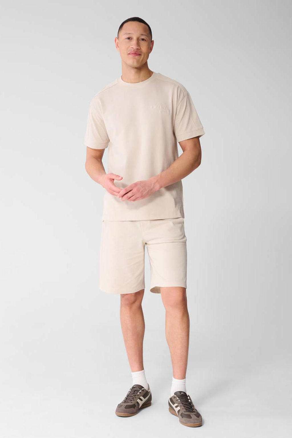 Beige heren Shoeby Studio regular T-shirt van katoen met printopdruk, korte mouwen en ronde hals