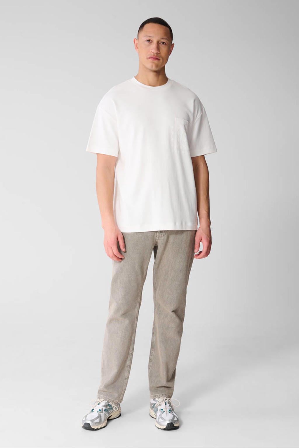 Witte heren Shoeby Studio regular T-shirt van katoen met effen, korte mouwen en ronde hals