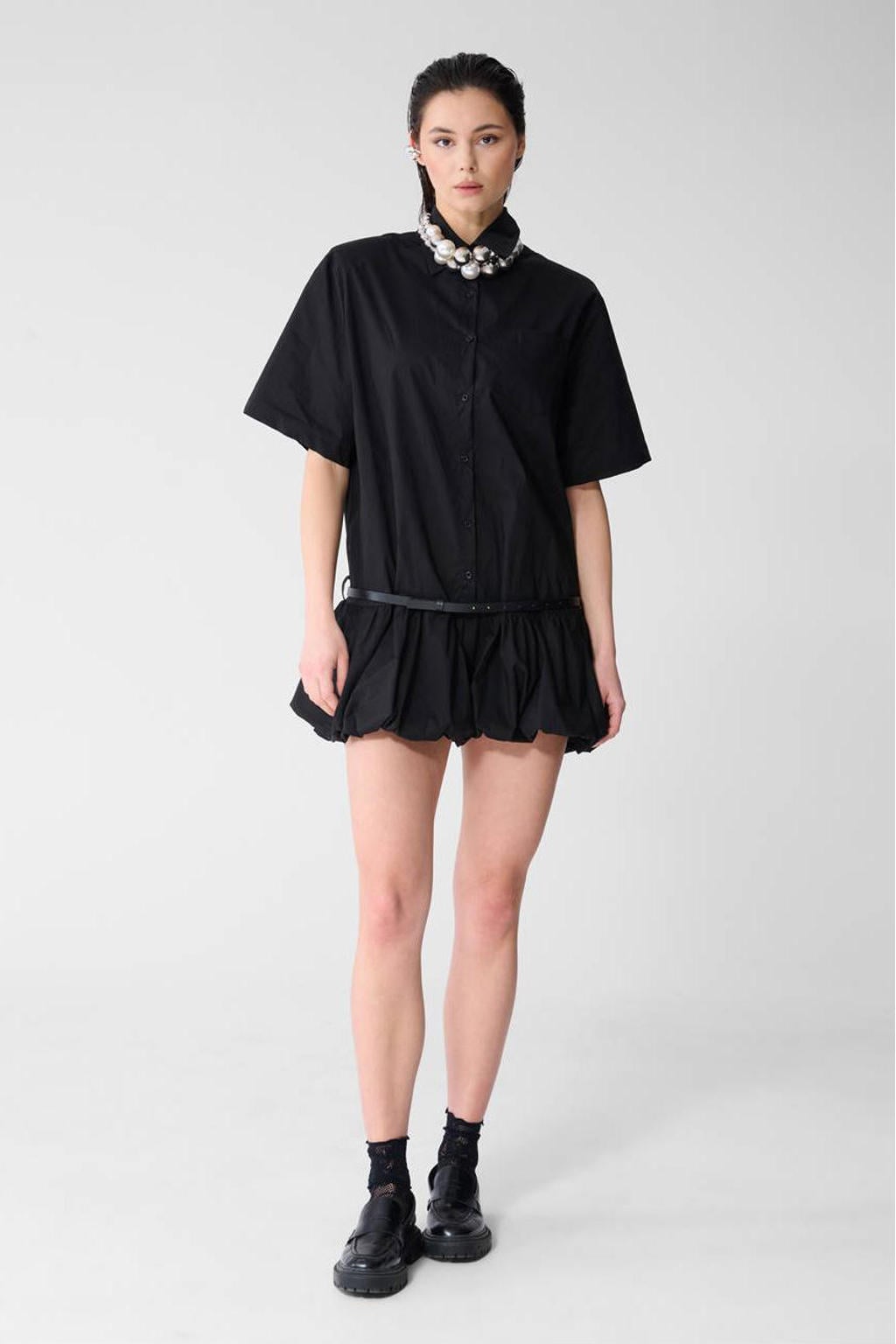 Zwarte dames Shoeby Studio blousejurk van polyester met effen, korte mouwen, klassieke kraag, knoopsluiting en ceintuur