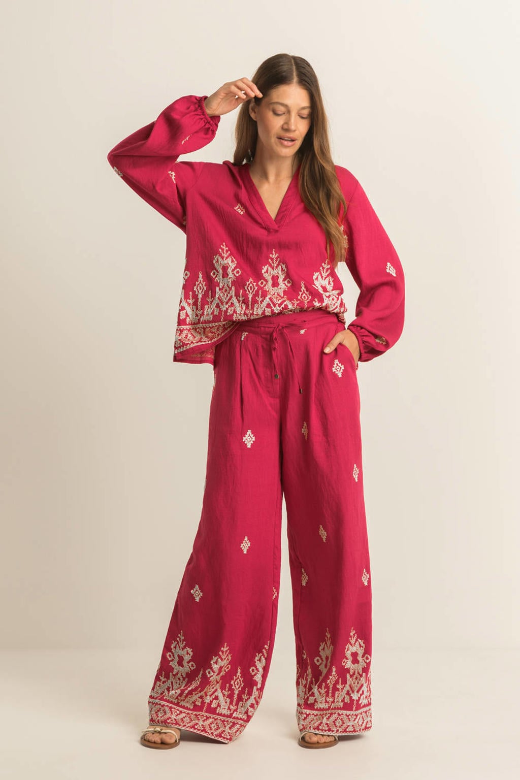 Roze en ecru dames Expresso geborduurde blouse van katoen met effen, lange mouwen en klassieke kraag