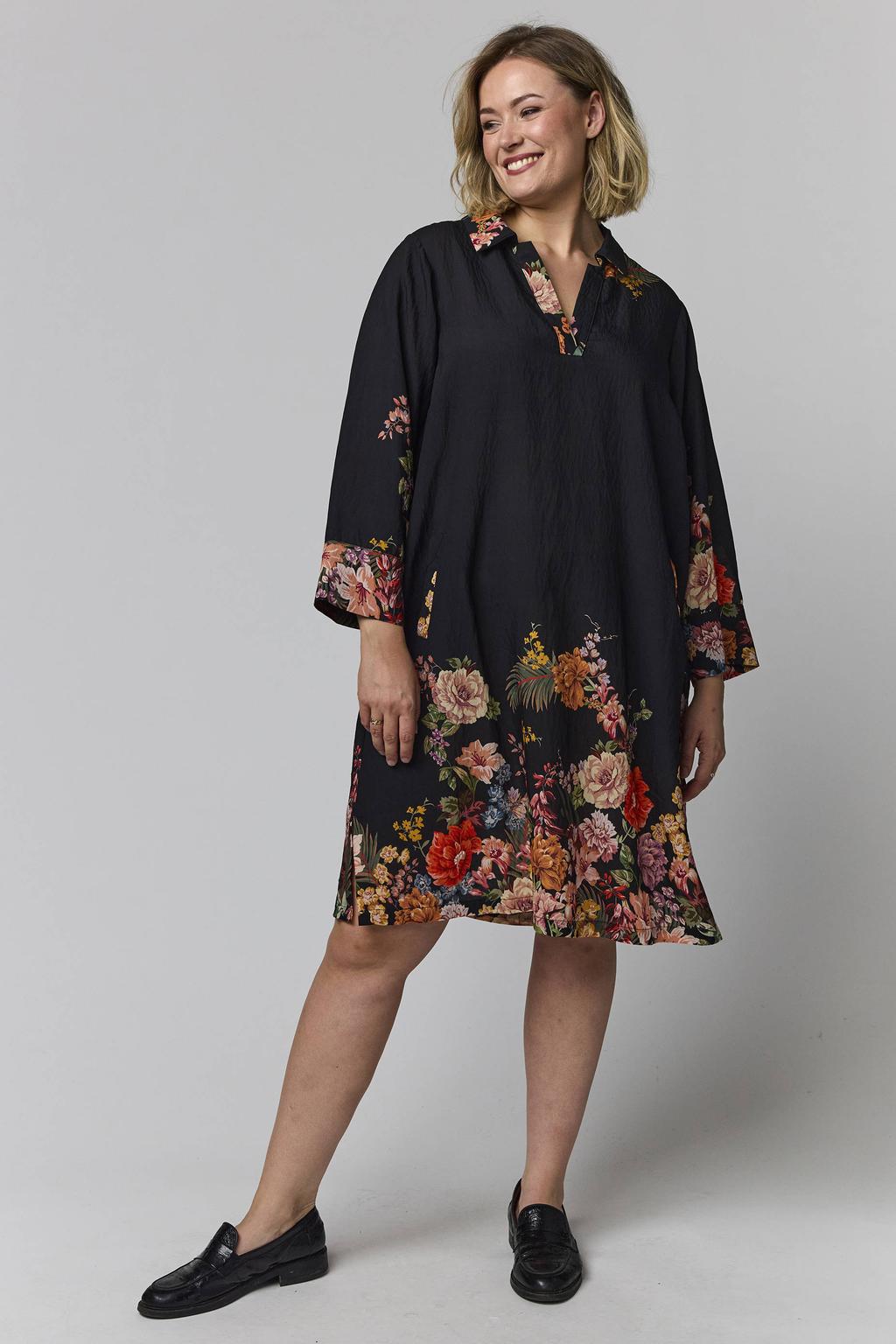 Zwarte dames Gozzip gebloemde korte jurk Plus Size van viscose met driekwart mouwen en klassieke kraag