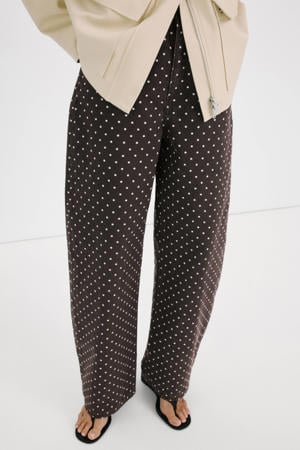 barrel jeans met stippen bruin