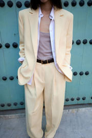 thumbnail: Mango wide leg regular waist broek lichtgeel