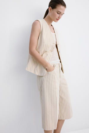 wide leg regular waist bermuda short met krijtstreep lichtgeel