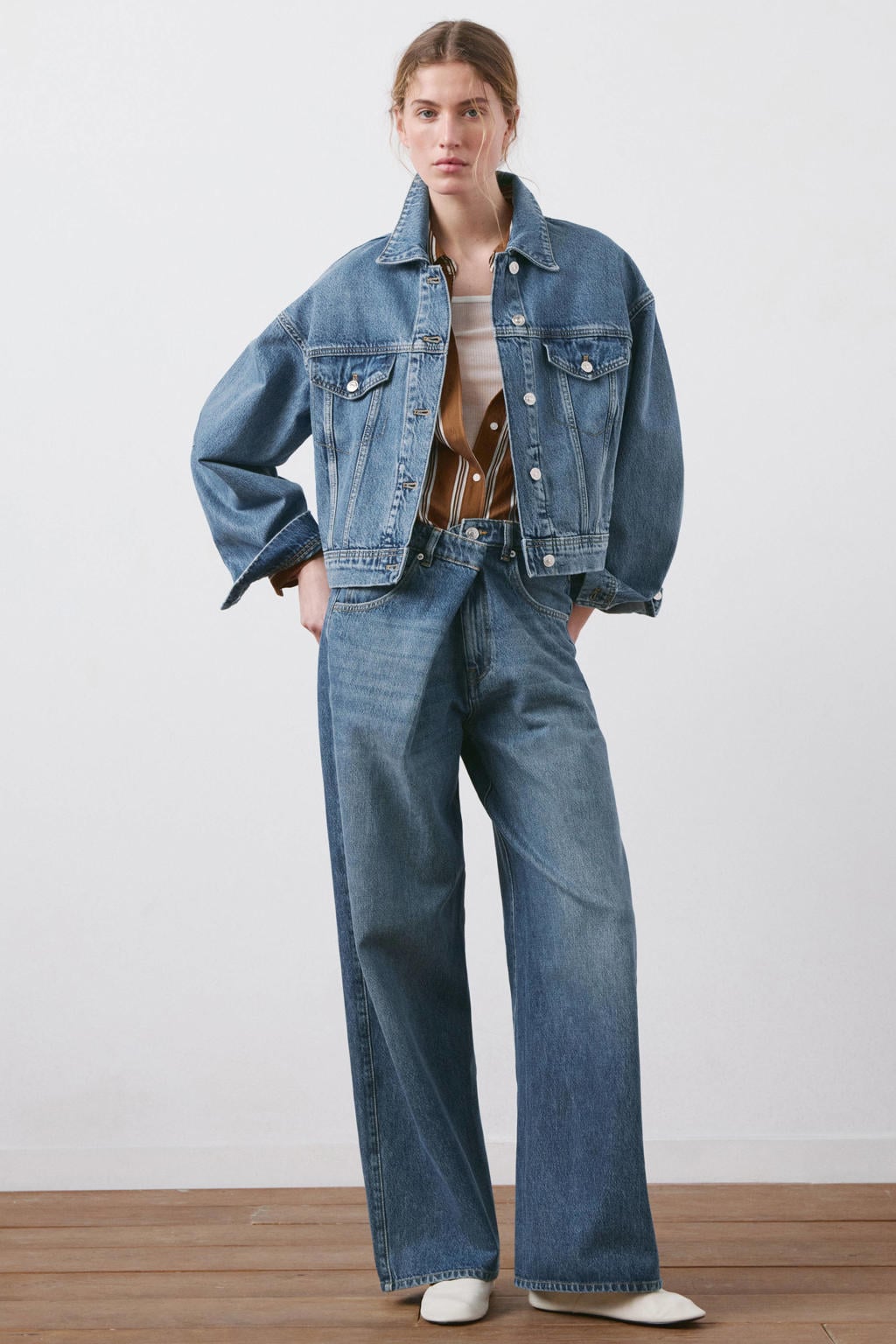 Medium blue denim dames Mango spijkerjas van denim met effen, lange mouwen en klassieke kraag
