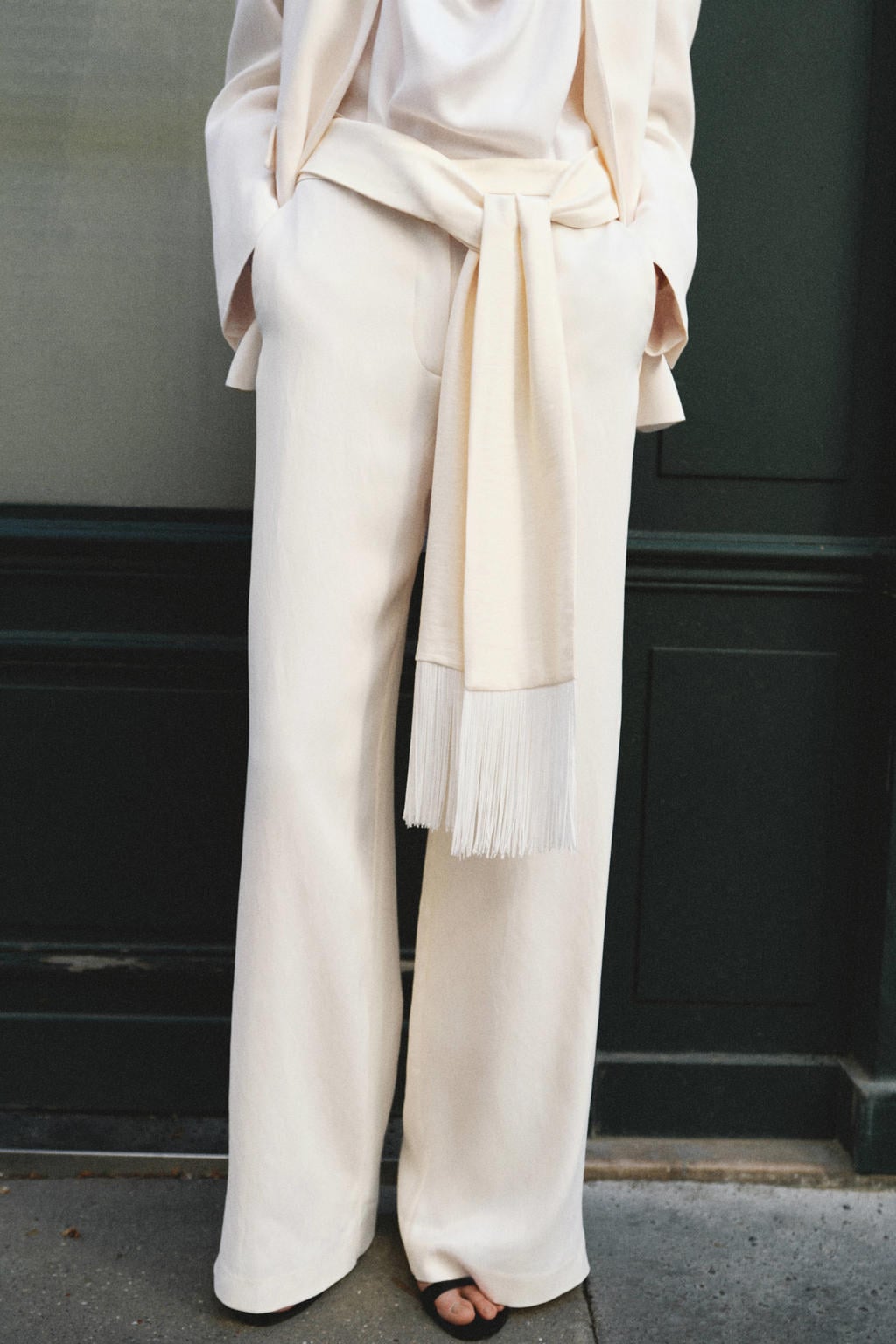 Beige dames Mango wide leg regular waist broek met rits, haak- en knoopsluiting en effen