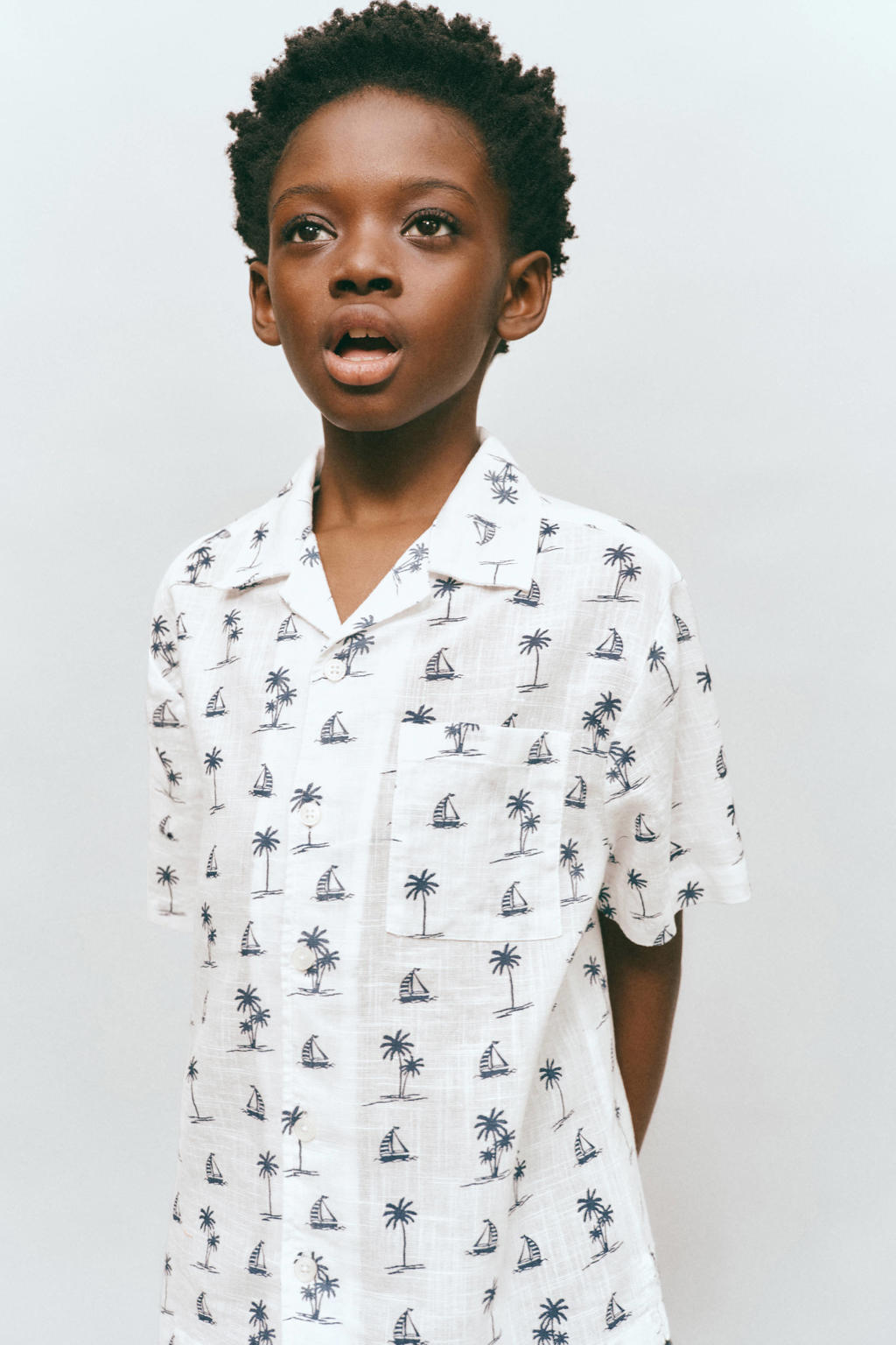 Ecru jongens Mango Kids casual overhemd van katoen met korte mouwen, klassieke kraag en knoopsluiting