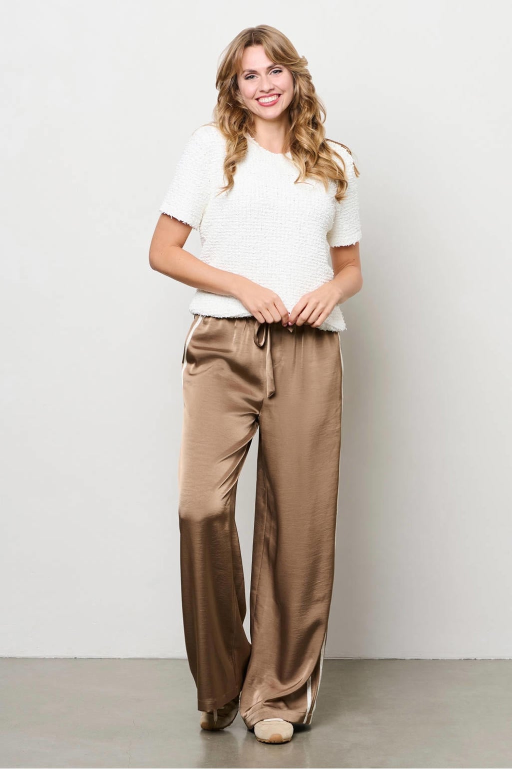 dames &Co Woman top van polyester met effen, korte mouwen en ronde hals