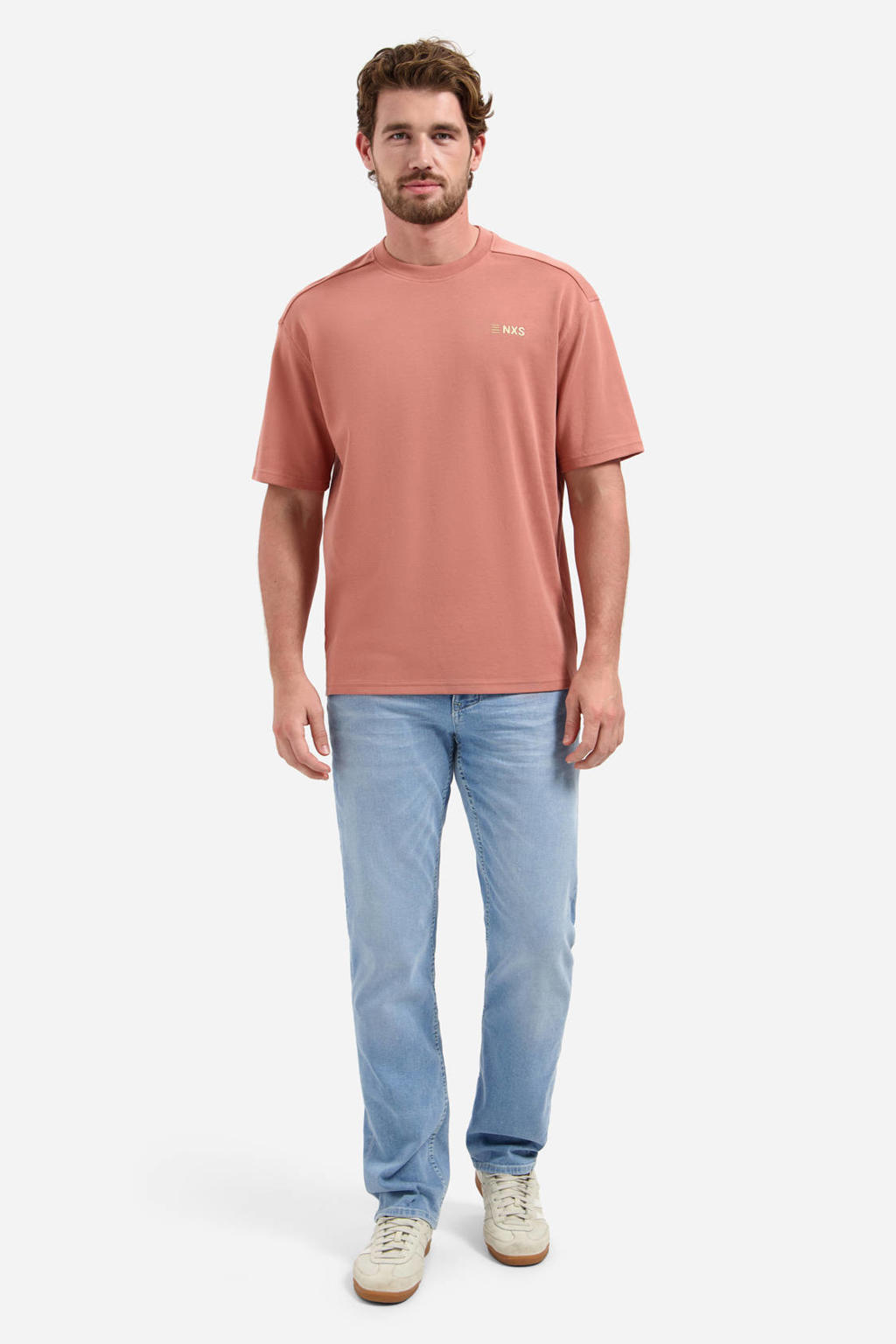 Koraalrode heren No Excess relaxed T-shirt van katoen met backprint, korte mouwen en ronde hals