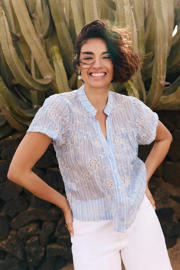 thumbnail: LOLALIZA gestreepte blouse broderie lichtblauw