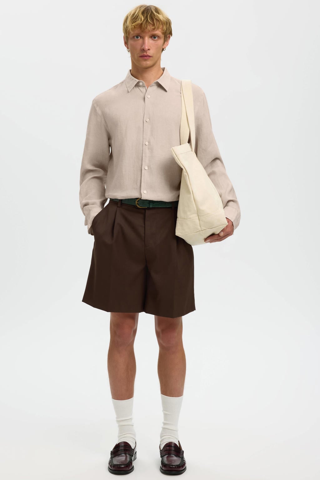 Beige heren Selected regular linnen overhemd met effen, lange mouwen, klassieke kraag en knoopsluiting