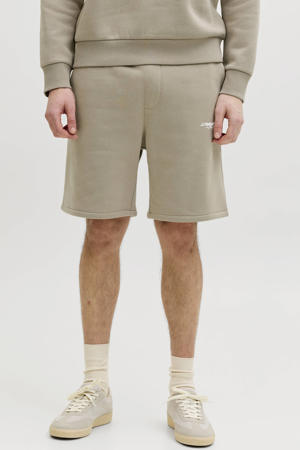 JREBKENNI relaxed sweatshort lichtbruin
