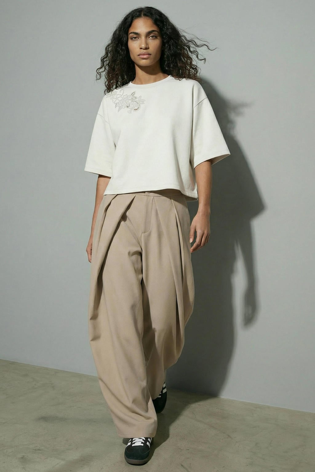 Taupe dames HYPEDROP barrel gebreide pantalon van viscose met regular waist, rits- en knoopsluiting en effen