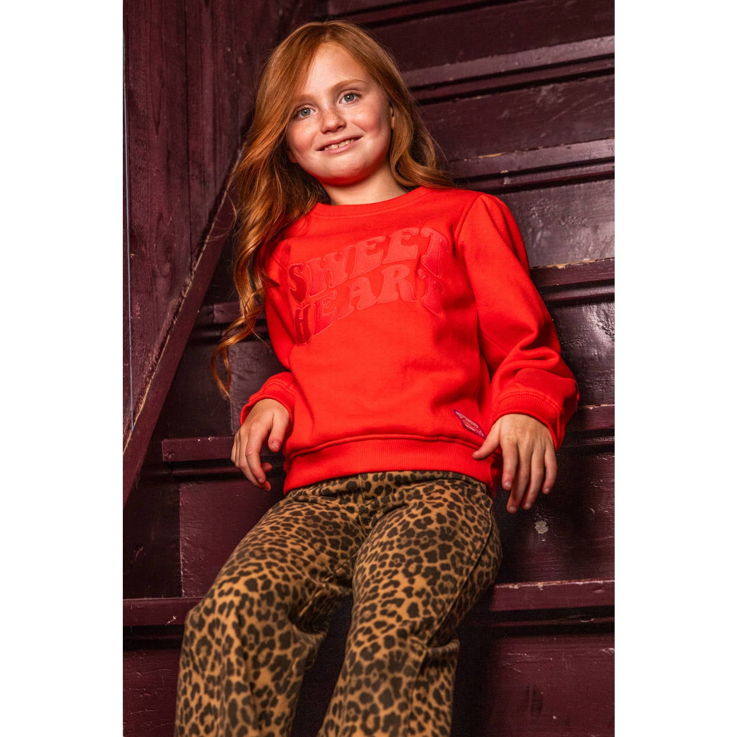 LOOXS little rechtvallende sweater met tekst rood