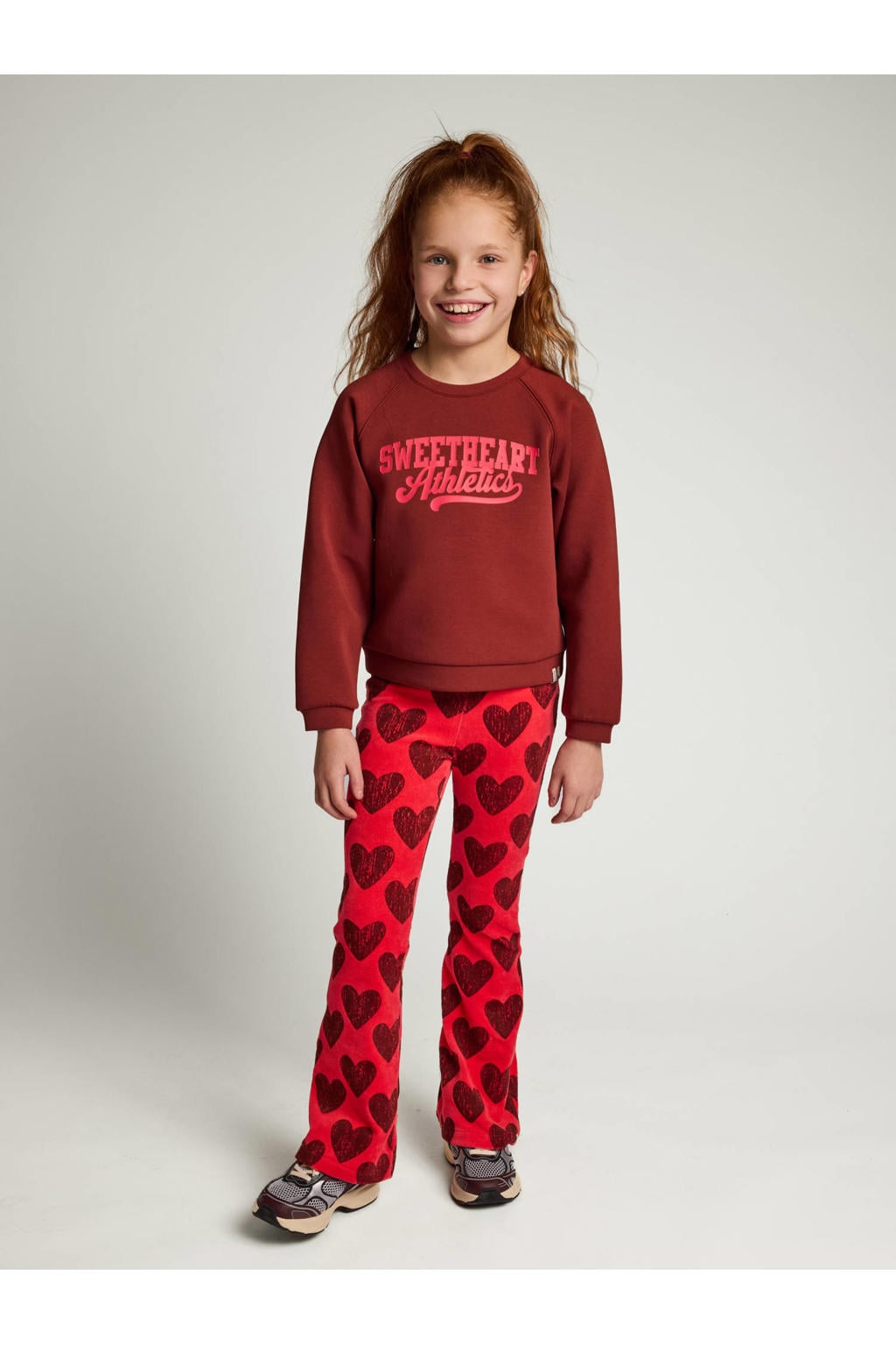 Rode meisjes LOOXS little fluwelen flared broek van katoen met regular waist, elastische tailleband en hartjesprint