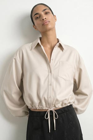blouse beige