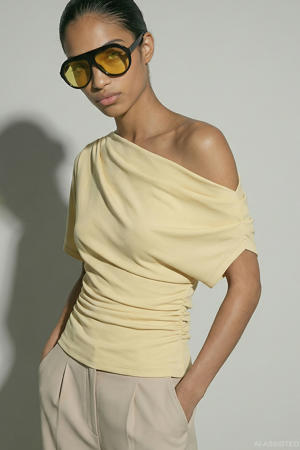 asymmetrische top lichtgeel