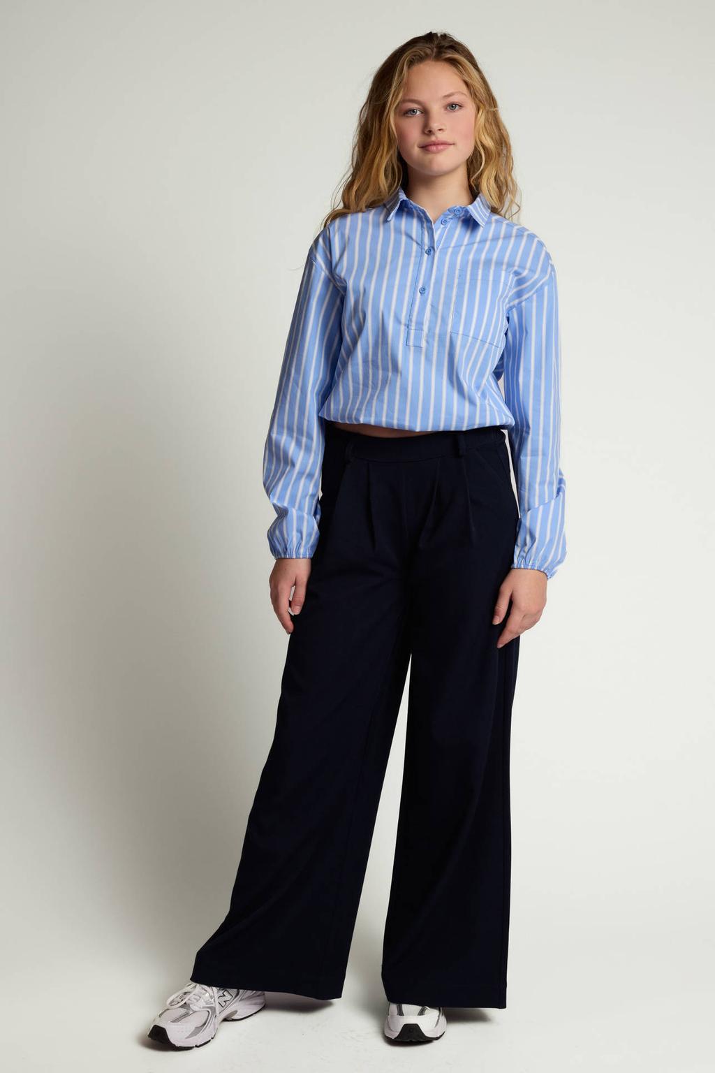 Lichtblauwe meisjes LOOXS 10sixteen rechtvallende blousetop van katoen met backprint, lange mouwen, klassieke kraag, knoopsluiting en elastische boord