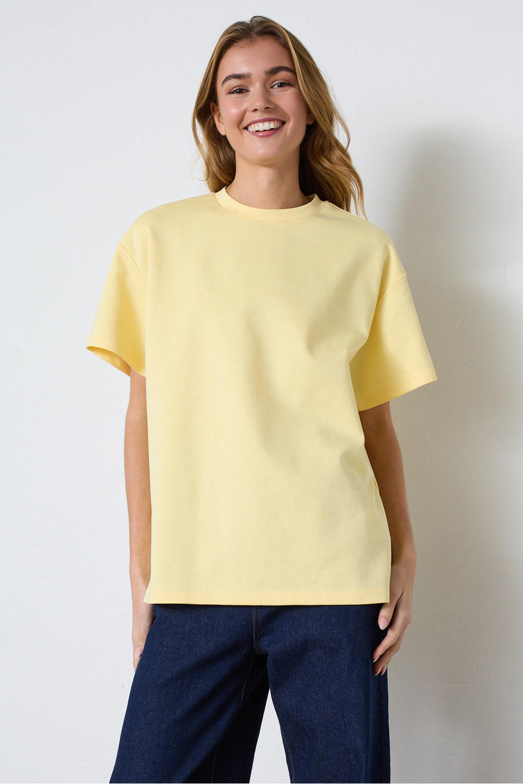 Lichtgele dames SisterS Point T-shirt van katoen met effen, korte mouwen en ronde hals