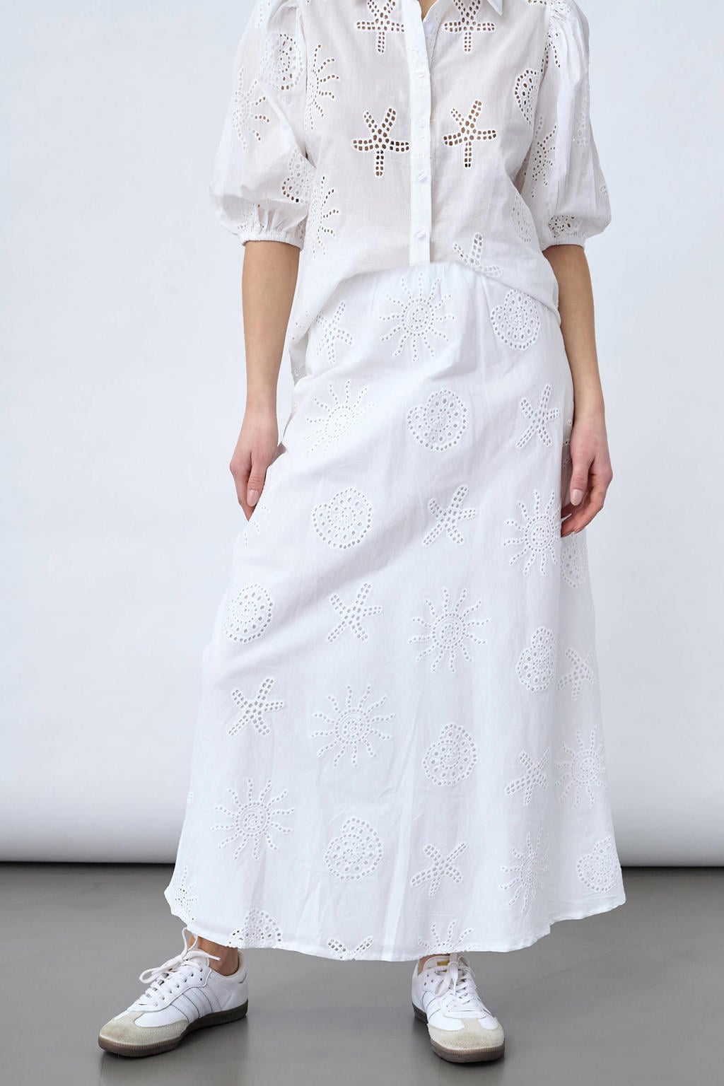 Witte dames SisterS Point A-lijn rok broderie gemaakt van katoen en met elastische tailleband
