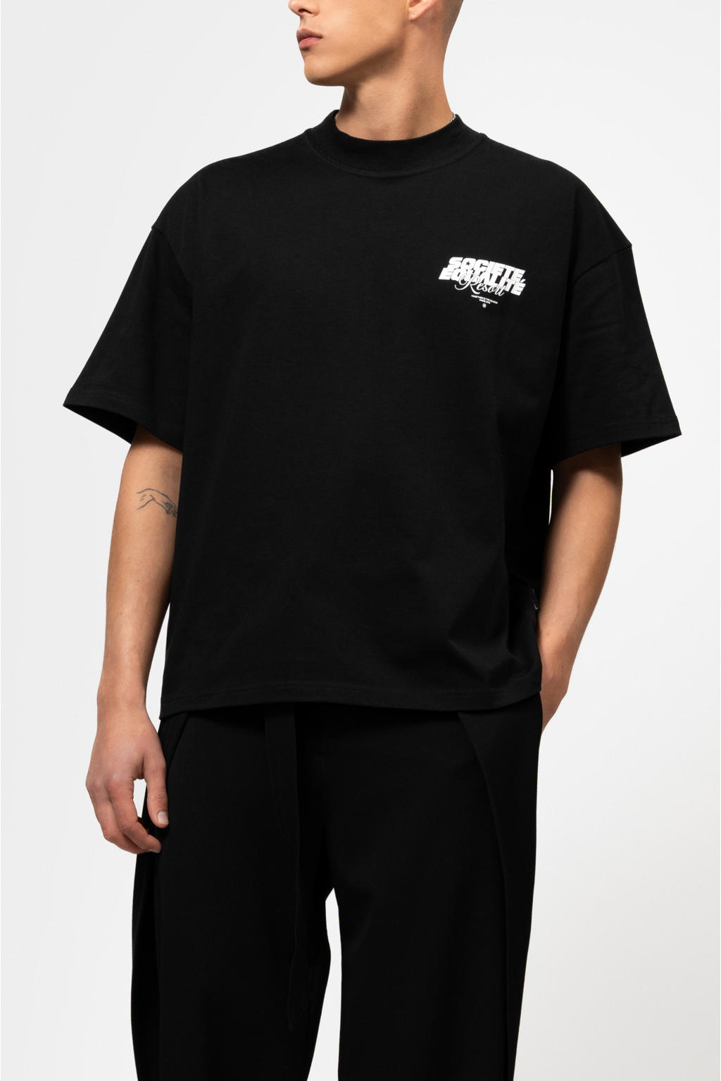 Zwarte heren Equalité boxy t-shirt van katoen met backprint, korte mouwen en ronde hals