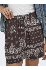 thumbnail: ONLY regular high waist casual short bruin