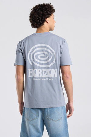regular T-shirt met backprint grijs