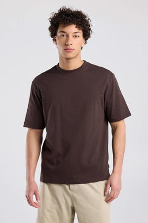 regular T-shirt bruin