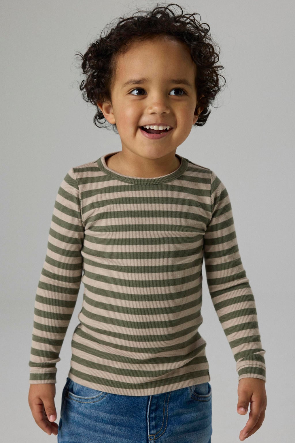 Groene jongens en meisjes NAME IT MINI slim fit gestreepte longsleeve van stretchkatoen met lange mouwen, ronde hals en gebreide details