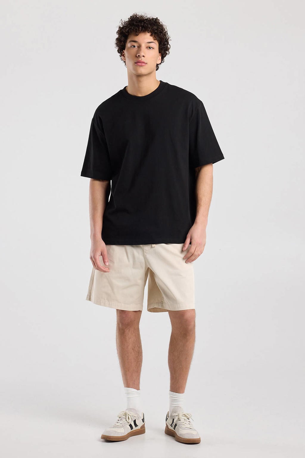 America Today relaxed fit casual short - crème