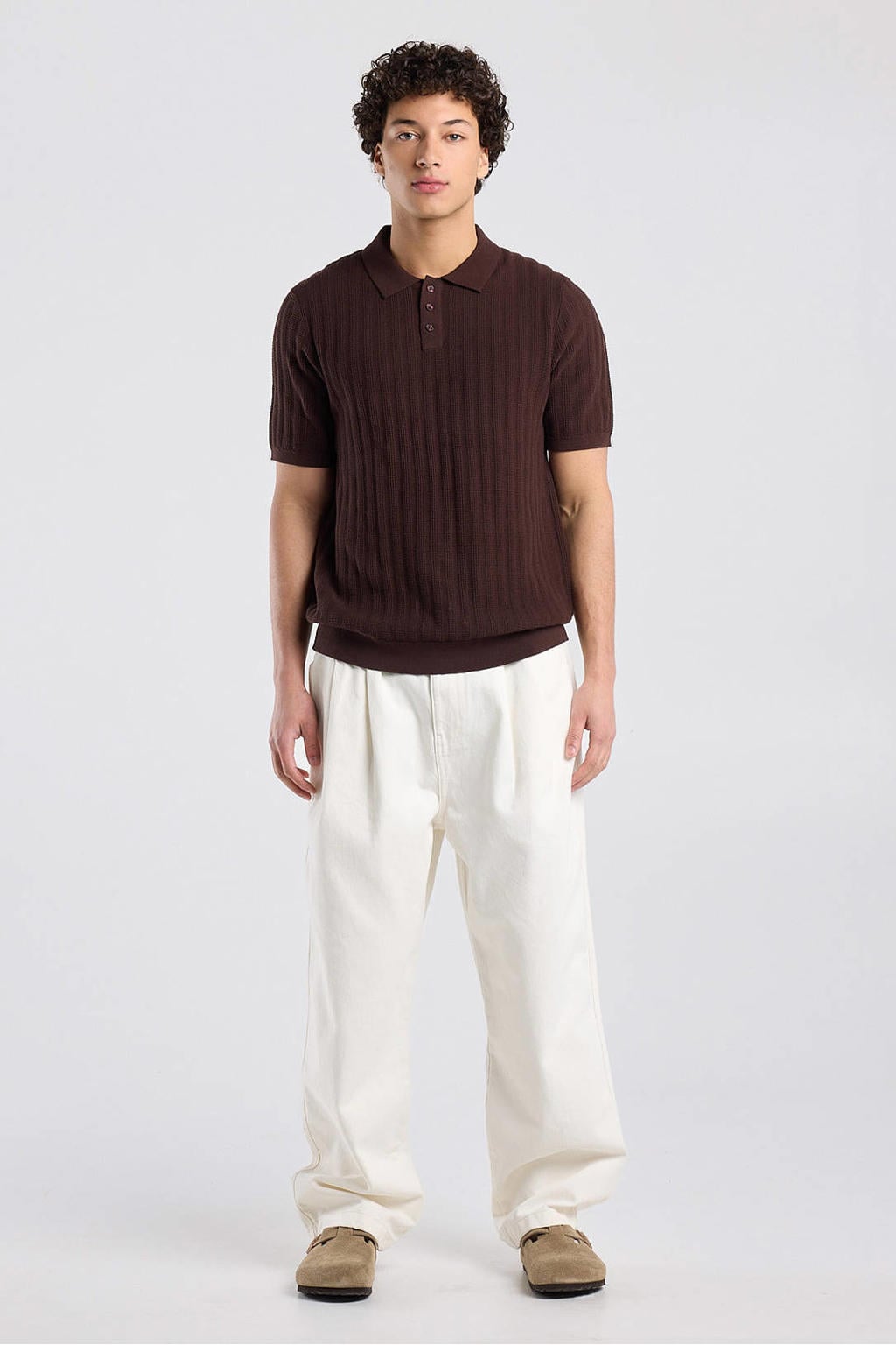 Bruine heren America Today regular polo gebreid van katoen met effen, korte mouwen en knoopsluiting