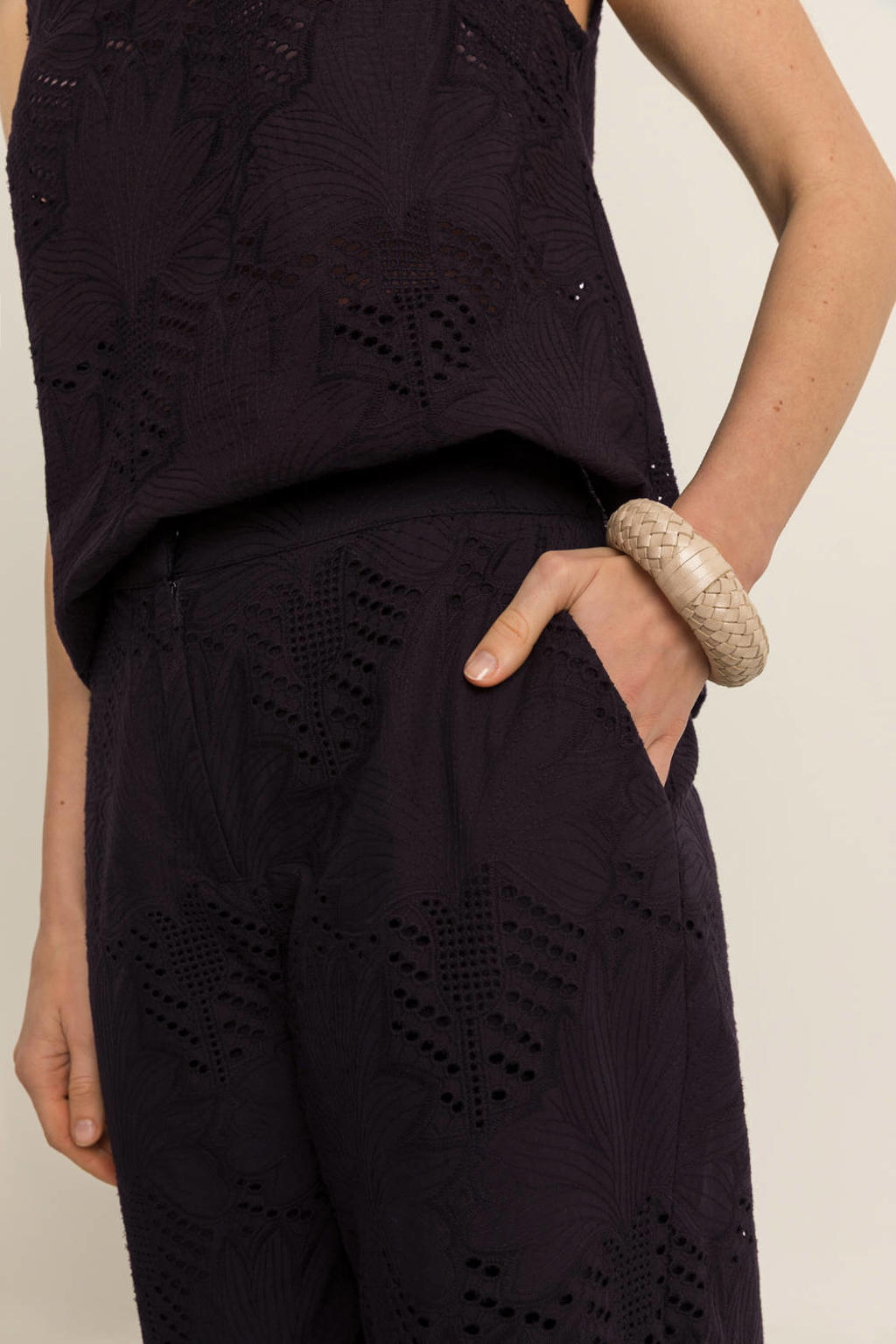 Zwarte dames Expresso straight fit casual broek broderie van katoen met elastische tailleband en bloemenprint