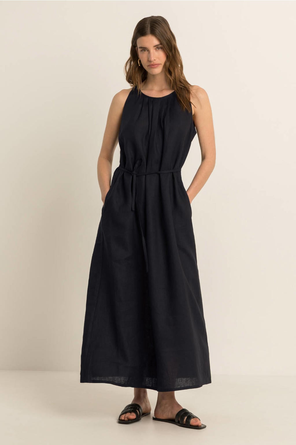 Zwarte dames Expresso linnen zomerjurk met effen, ronde hals, knoopsluiting en ceintuur