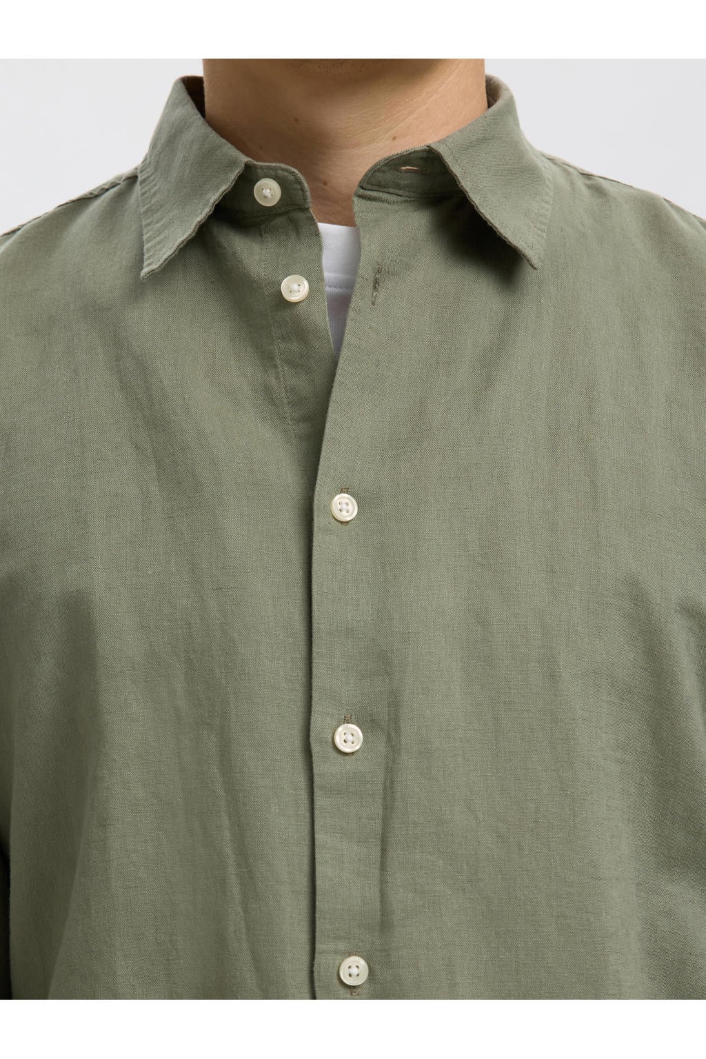Olijfgroene heren Selected regular casual overhemd van linnen met effen, lange mouwen, klassieke kraag en knoopsluiting