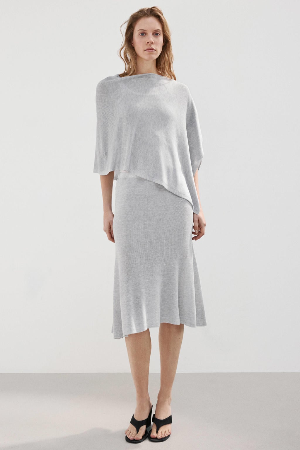 Lichtgrijze dames Mango midi rok gemaakt van viscose