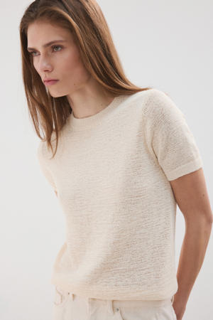 top beige