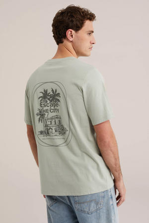 regular T-shirt met backprint lichtgroen