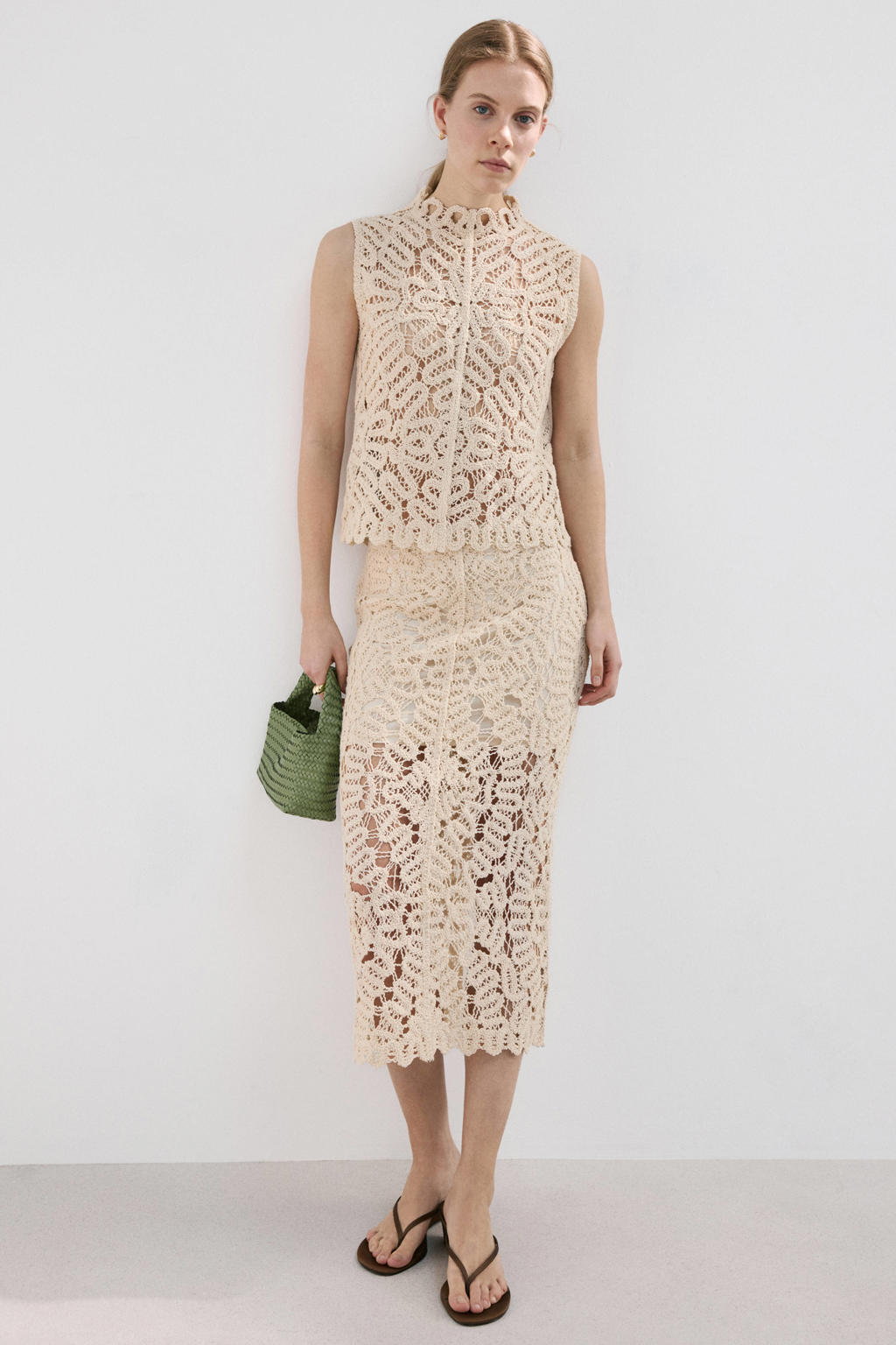 Zandkleurige dames Mango top ajour met effen