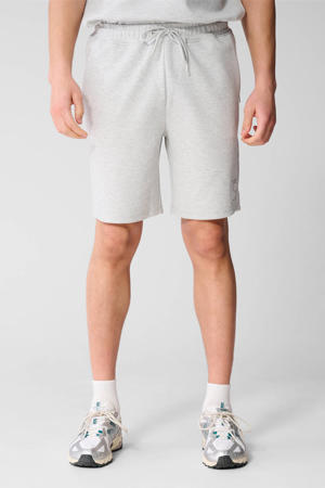 relaxed regular waist sweatshort lichtgrijs