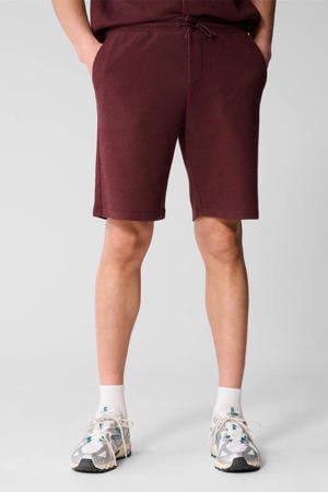 relaxed regular waist sweatshort donkerrood met ingebreid patroon