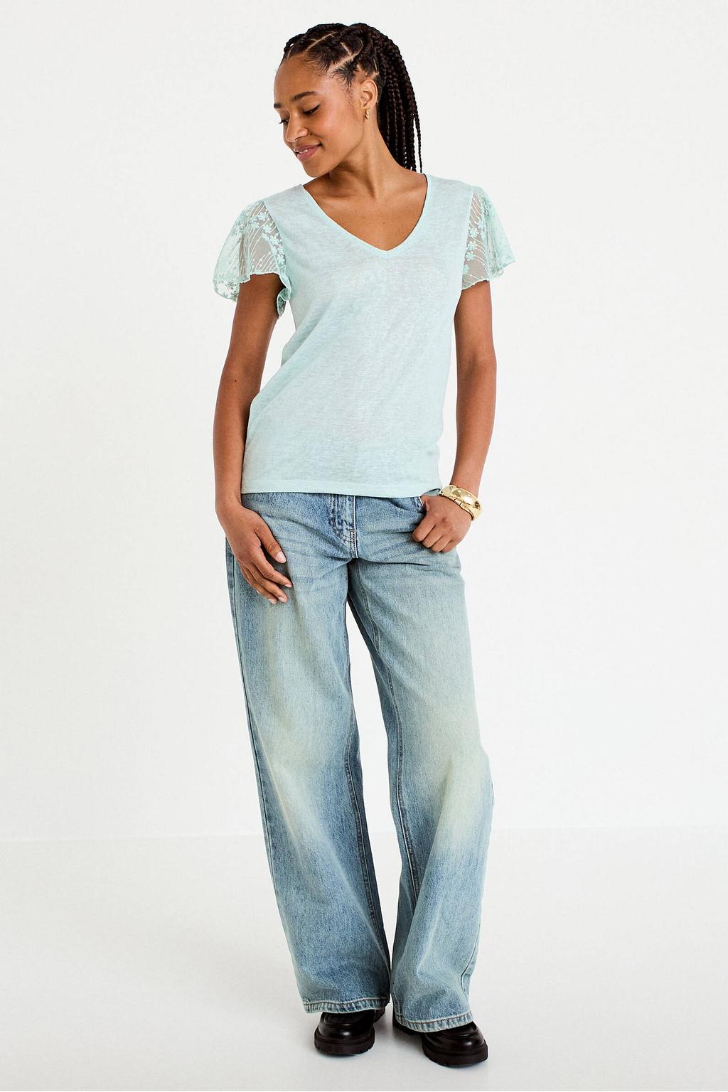 Blauwe dames Cache Cache T-shirt van viscose met effen, korte mouwen, V-hals en broderie