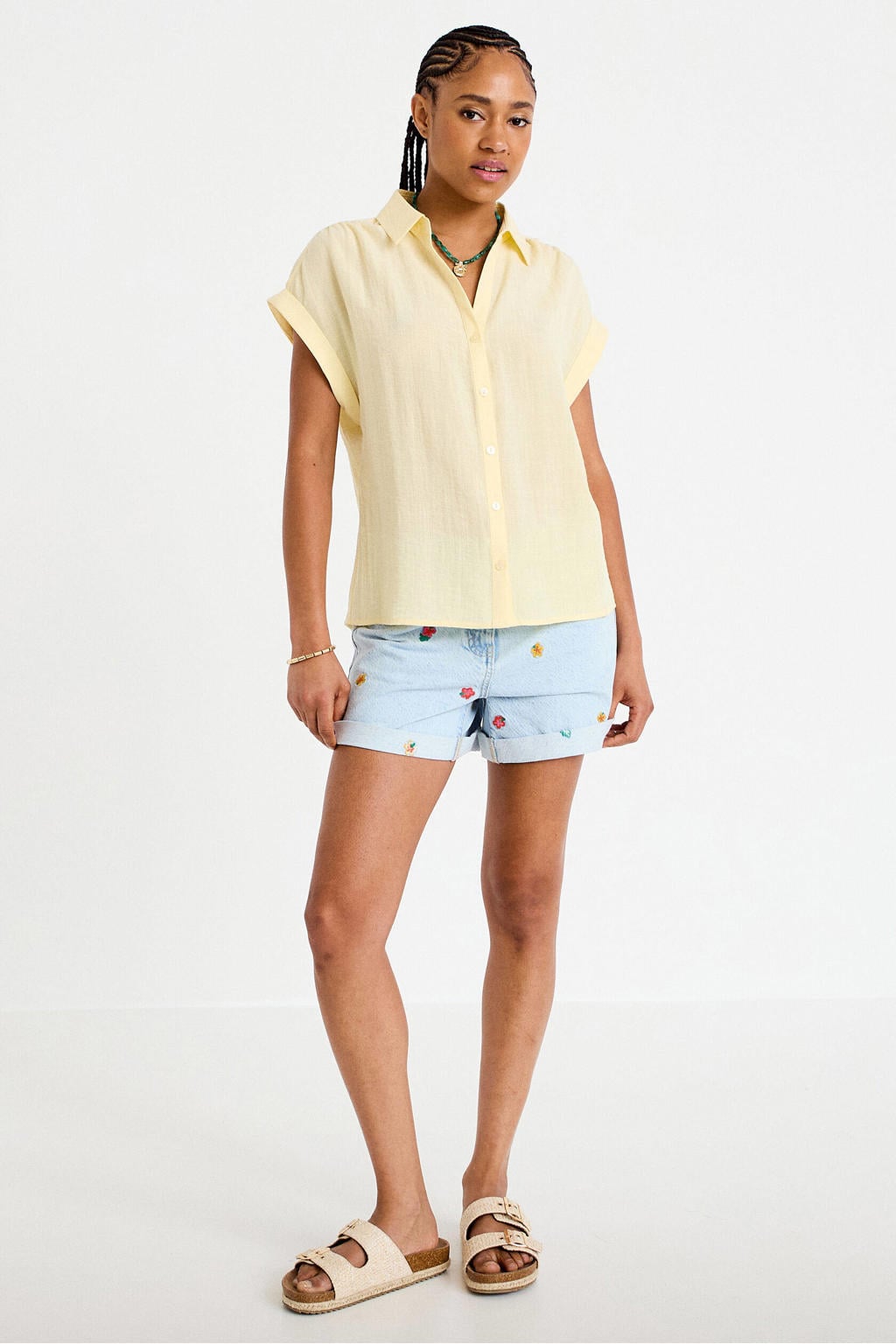 Light blue denim dames Cache Cache regular waist gebloemde short van denim met rits- en knoopsluiting