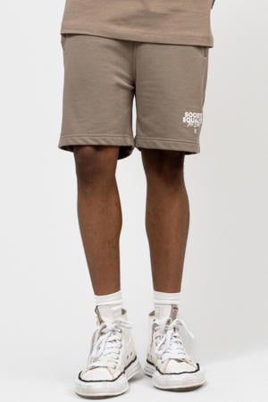 relaxed sweatshort lichtbruin